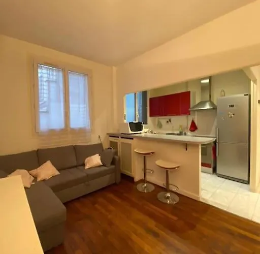 Bel Appartement En Plein Centre De Levallois !